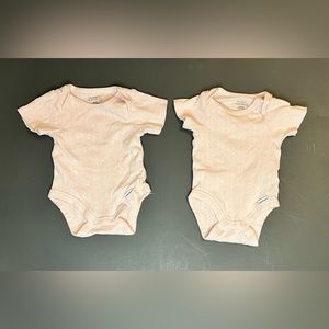 Modern Moments by Gerber Pink short sleeve twin Onesies - size NB